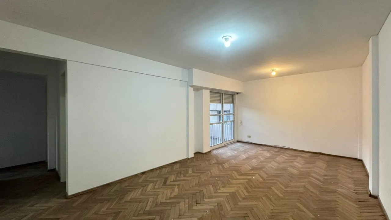 Departamento en 3 de Febrero al 1200