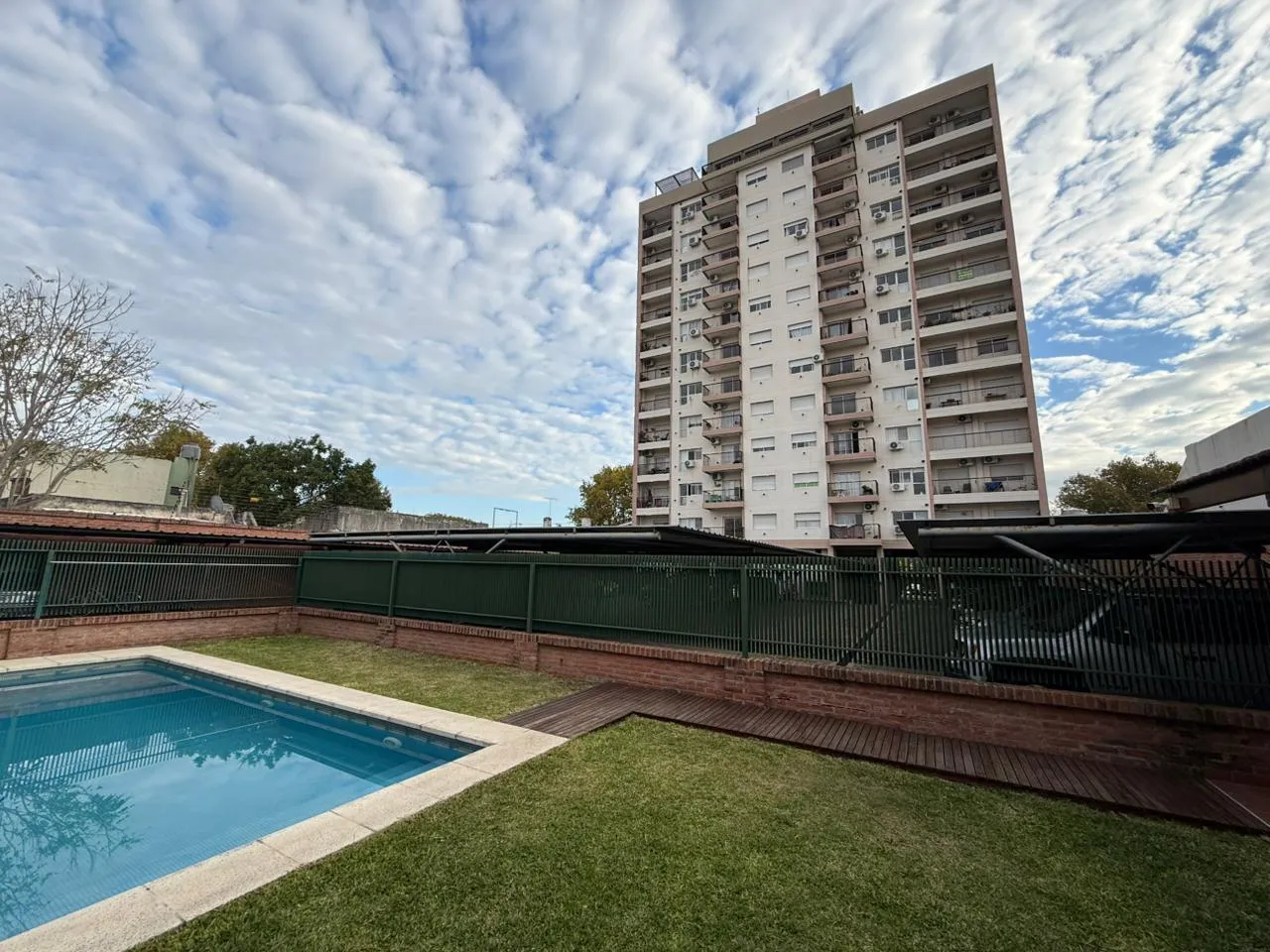 Departamento en Hipólito Yrigoyen al 1180