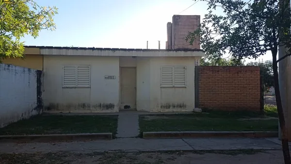 Casa en Casa + Depto 11 Mza 84