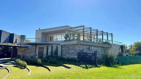 Casa en Old Man al 700
