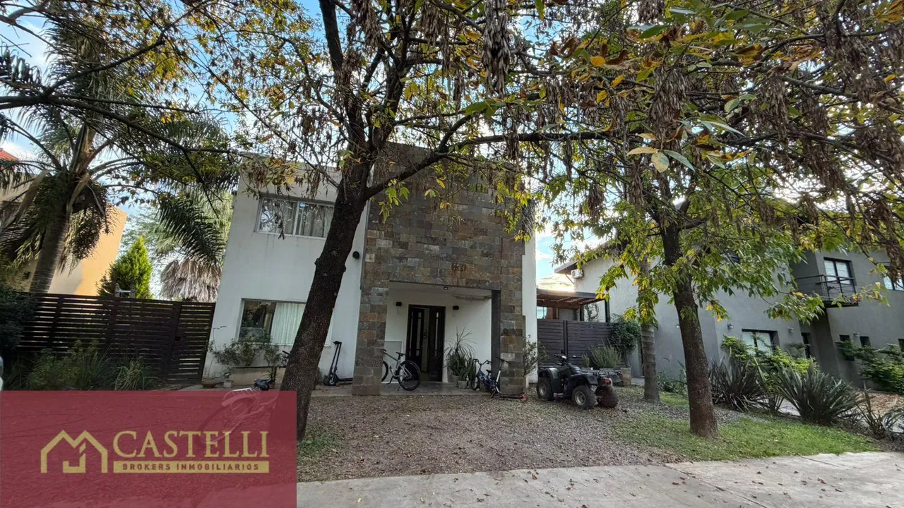 Casa en CASA EN VENTA 5 AMBIENTES EN LOS POTRILLOS