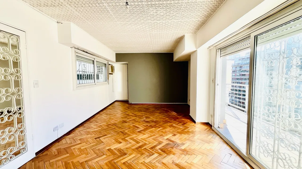 Departamento en Pacheco de Melo al 3000