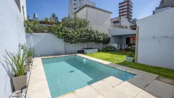 Departamento en 25 de mayo al 300