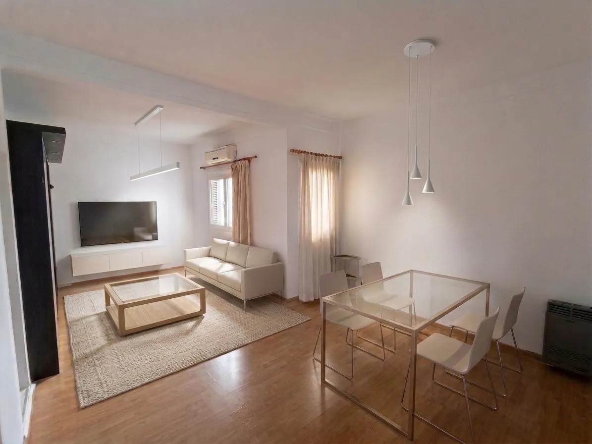 Departamento en Delgado 667 Piso 1 - Cfte - Colegiales