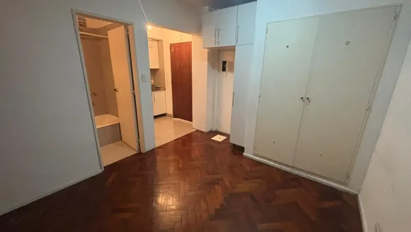 Departamento en Lavalle al 1700