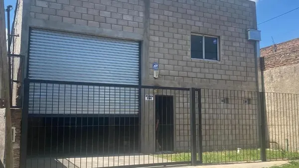 Galpon en Avellaneda e/ Carlos Tejedor y Colectora Este Ramal Escobar