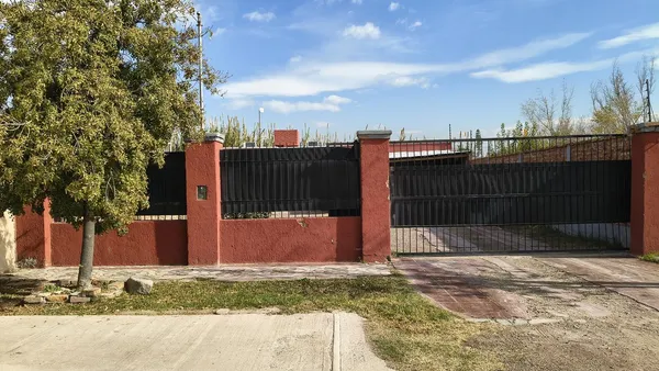 Casa en Buenos Vecinos, Guaymallen, Mendoza, Argentina al 1700