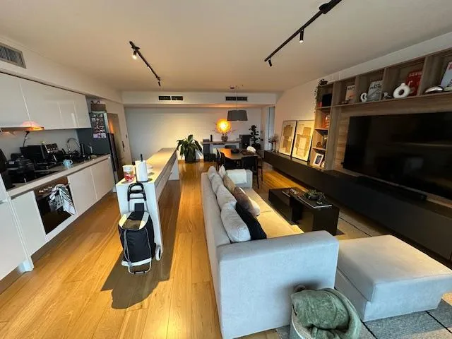 Departamento en Av Libertador al 100
