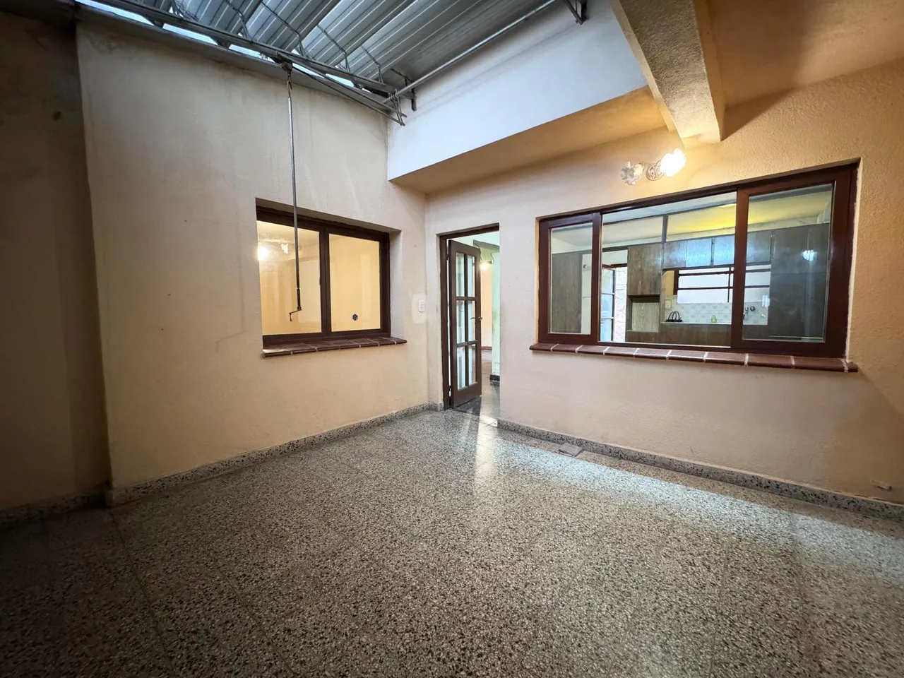 Departamento en Brown al 2900