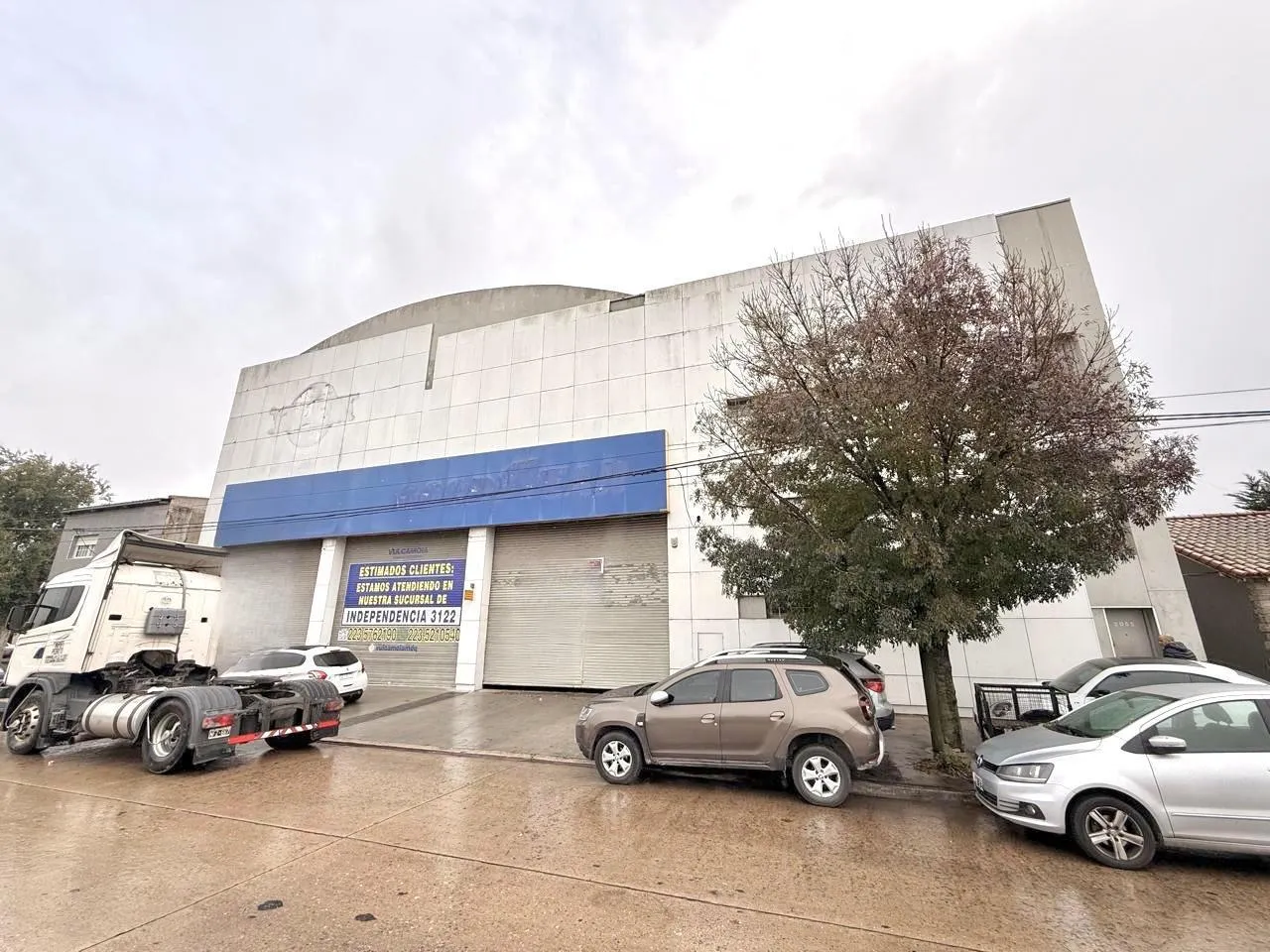 Local Comercial en Av. Champagnat al 2000