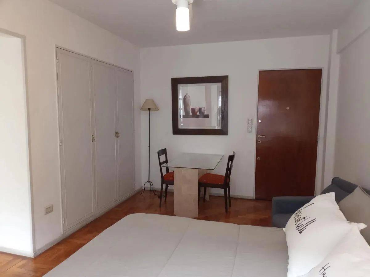 Departamento en URBAN LIGHT STUDIO – Luz, espacio y ubicación privilegiada sobre Av. Santa Fe