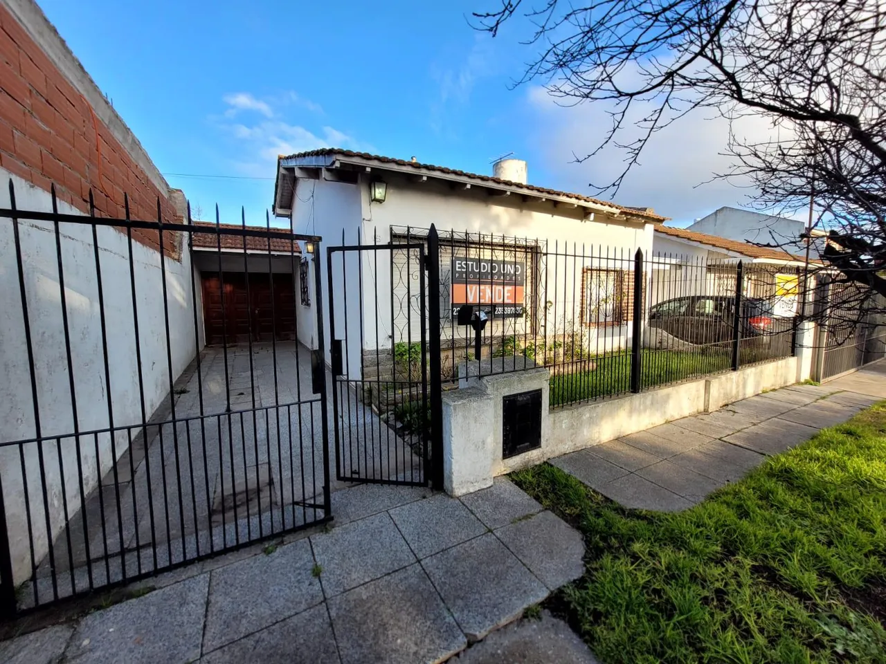 Casa en Posadas 1532, Barrio Termas Huinco, Mar del Plata, Argentina.