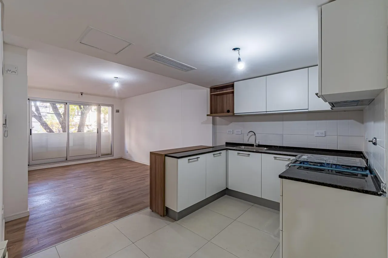 Departamento en Santa Fe al 2400