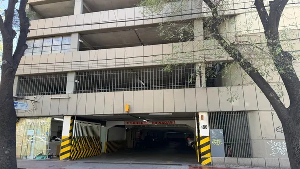 Cochera en GARIBALDI al 100
