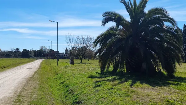 Terreno en Av. Lorenzo Casey