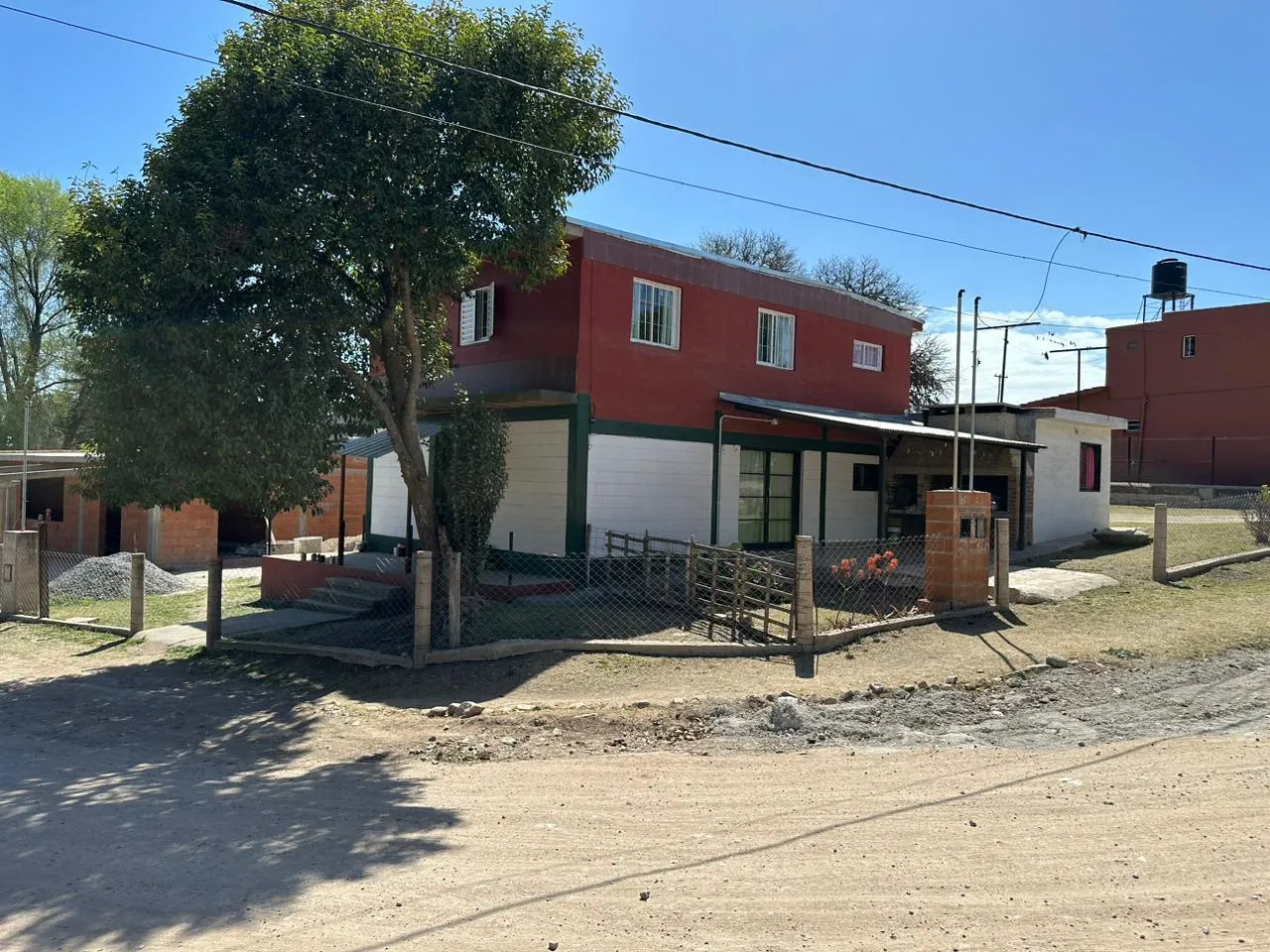 Casa en MARIANO MORENO Y ANTARTIDA ARGENTINAS s/n