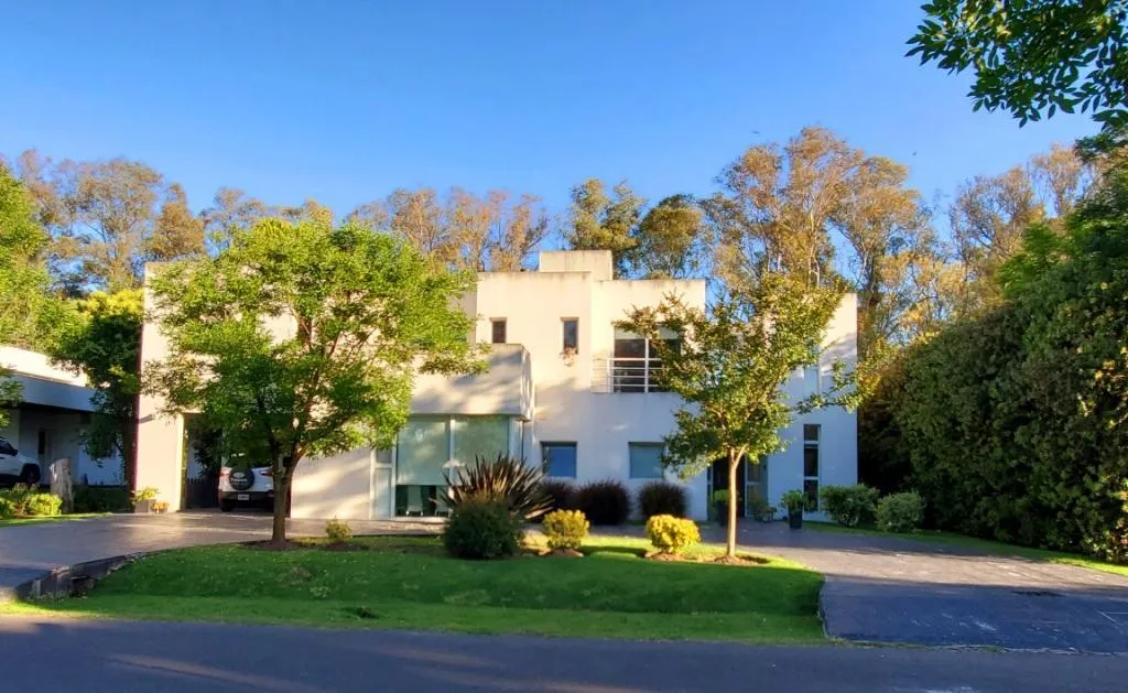 Casa en Ruta 24 y Gral Savio al 3400, Fco. Alvarez