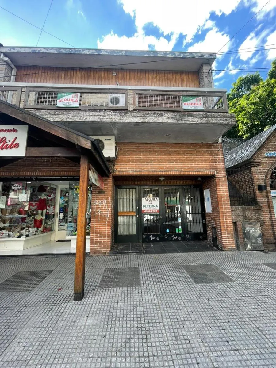 Local Comercial en Jauretche al 1000