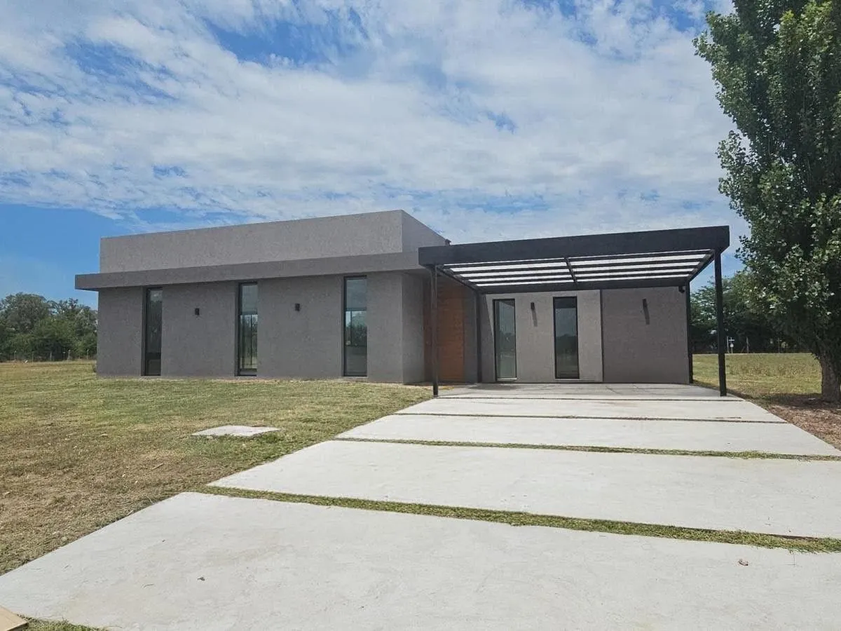 Casa en Barrio Santa Ines, Comarca de Lujan