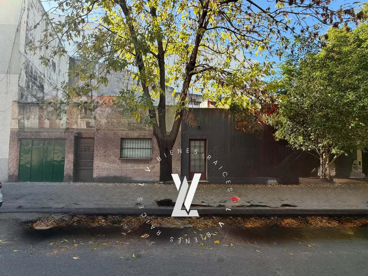 Terreno en Virrey Liniers al 2000