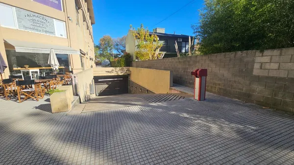 Cochera en Shaw 328