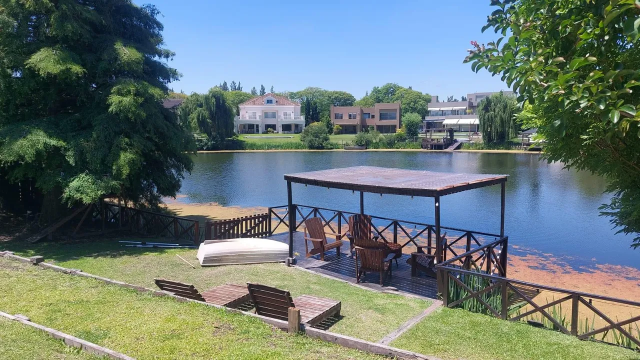 Casa en Avenida de los lagos