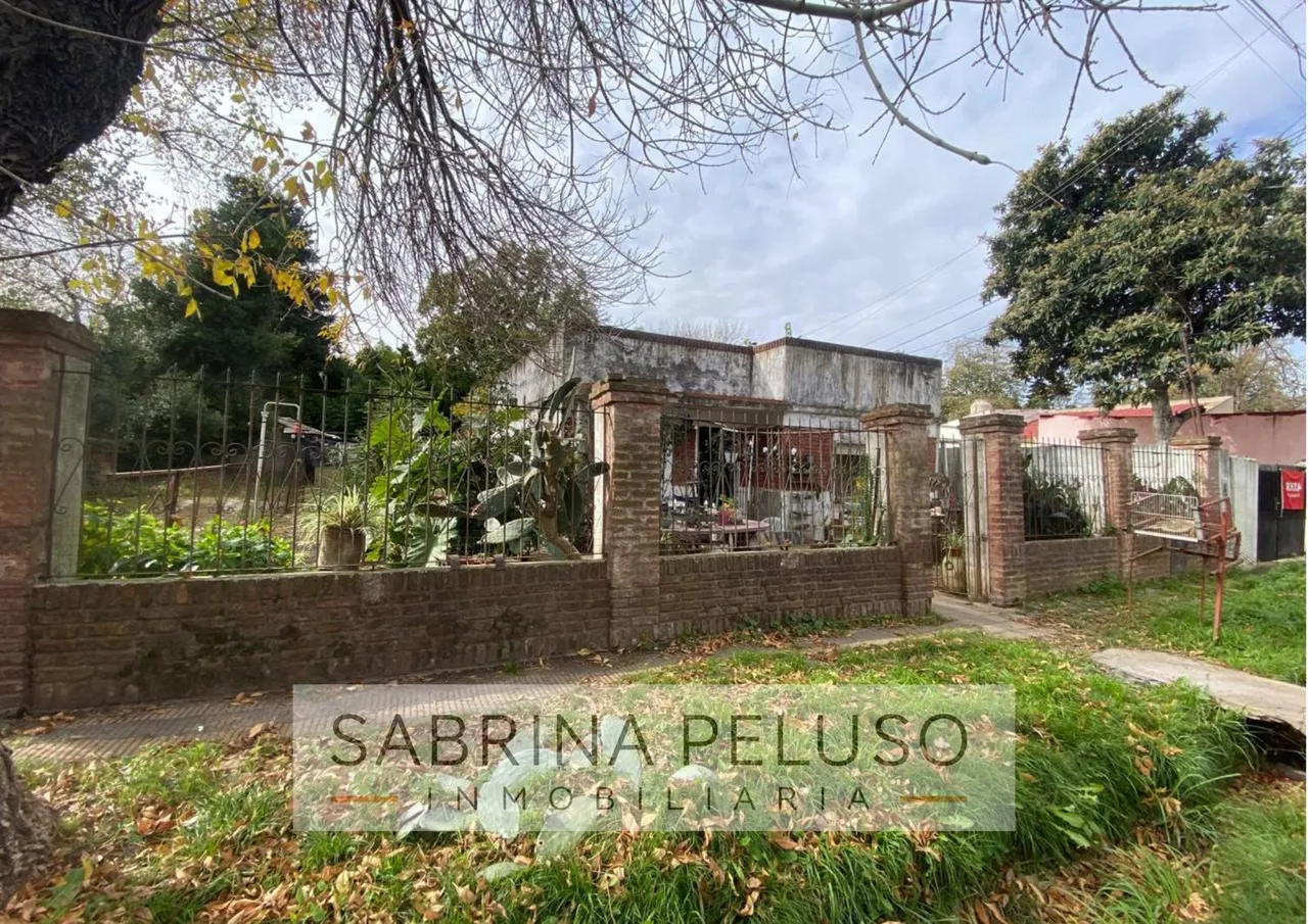 Casa en bernardo de irigoyen al 2700