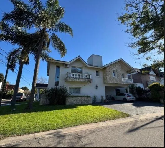 Casa en Santa Fe al 2800