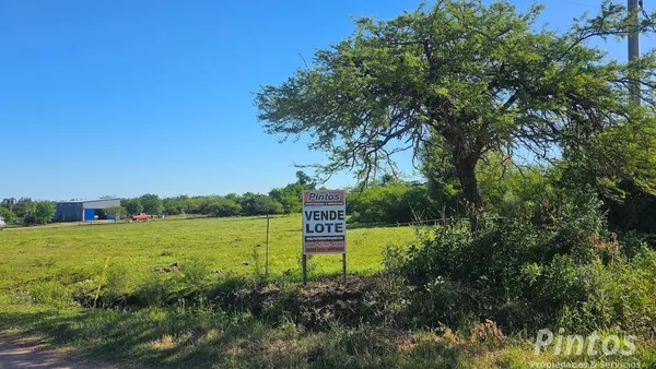 Terreno en Artalaz y Calle Pública