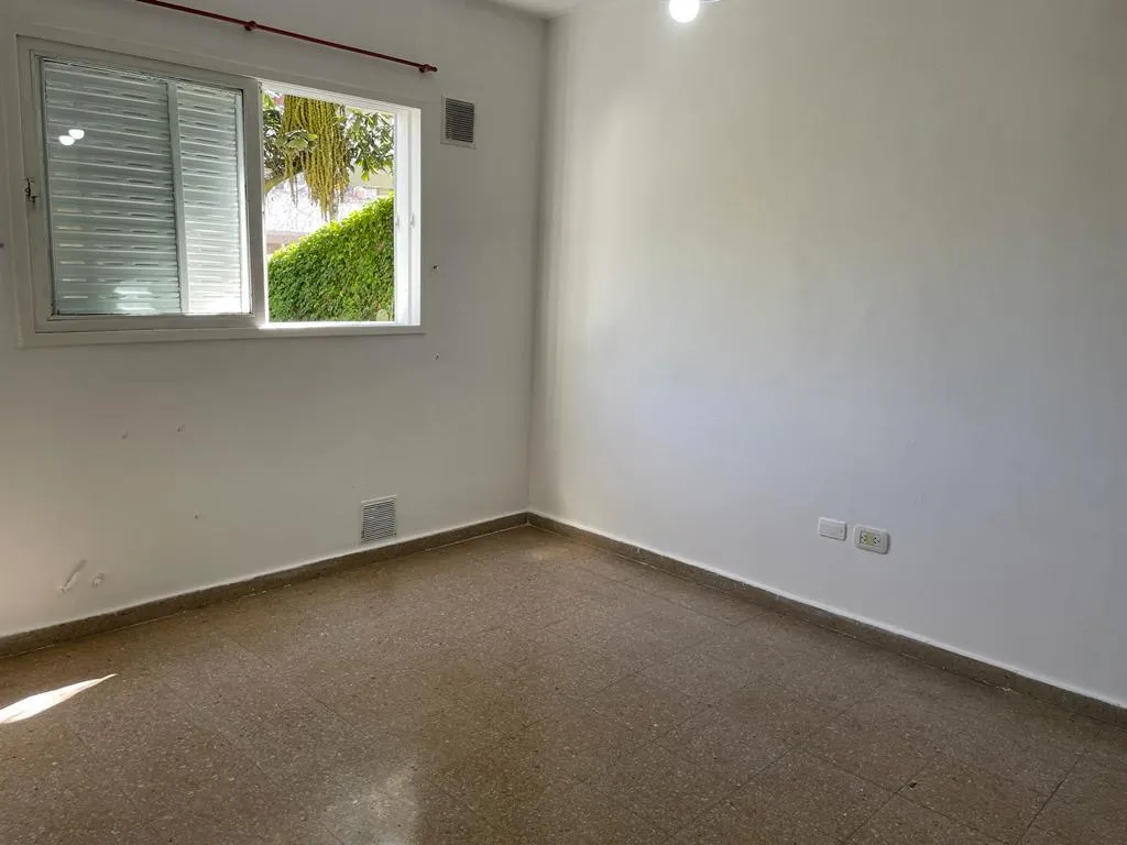 Departamento en 3 de febrero al 2300
