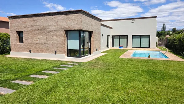 Casa en COUNTRY MENDOZA RUGBY