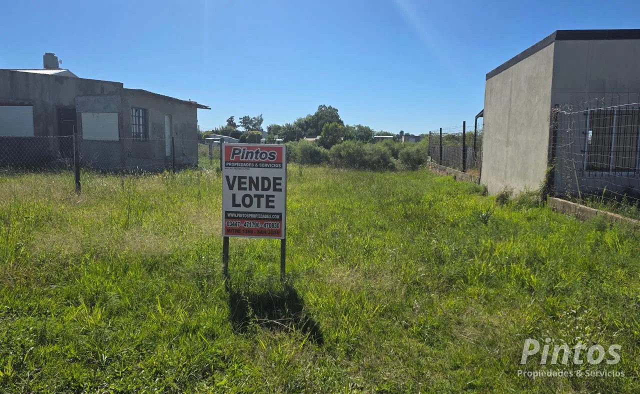 Terreno en Urquiza (e/ Primero de Mayo y Favre)