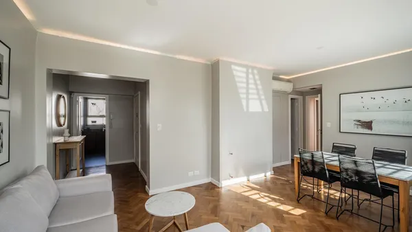 Departamento en Viamonte al 1700
