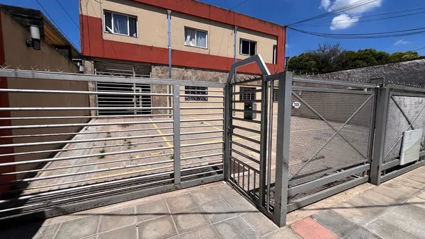 Departamento en Larrea al 2600 PB