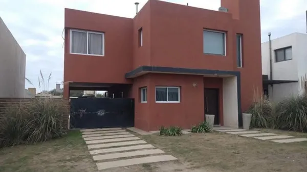 Casa en Villa Catalina, Rio Ceballos 0