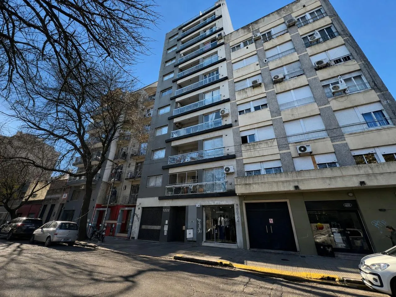 Cochera en 11 e/ 57 y 58 n 1222