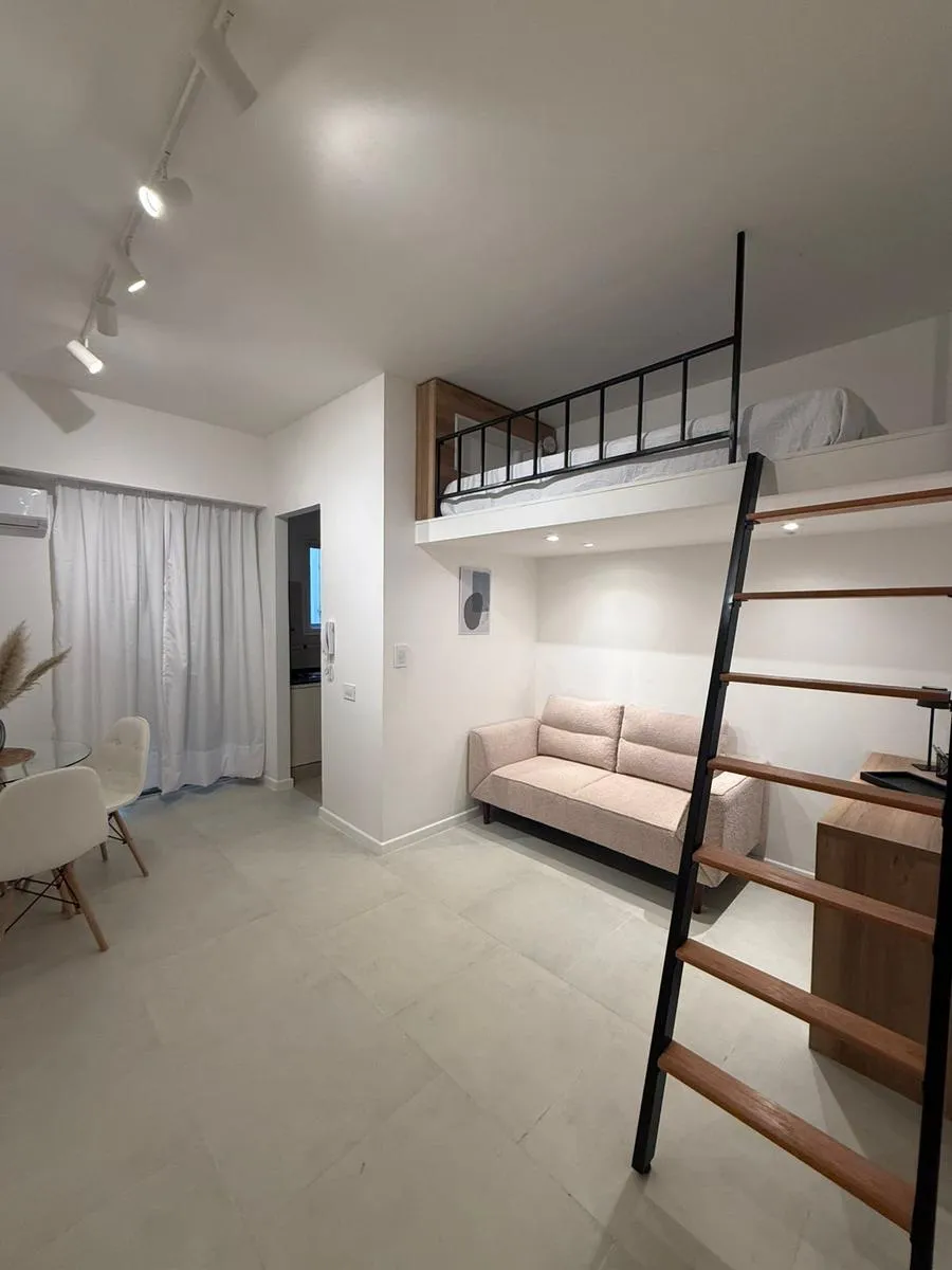 Departamento en Venta Monoambiente reciclado y totalmente equipado - Zona Plaza Colón