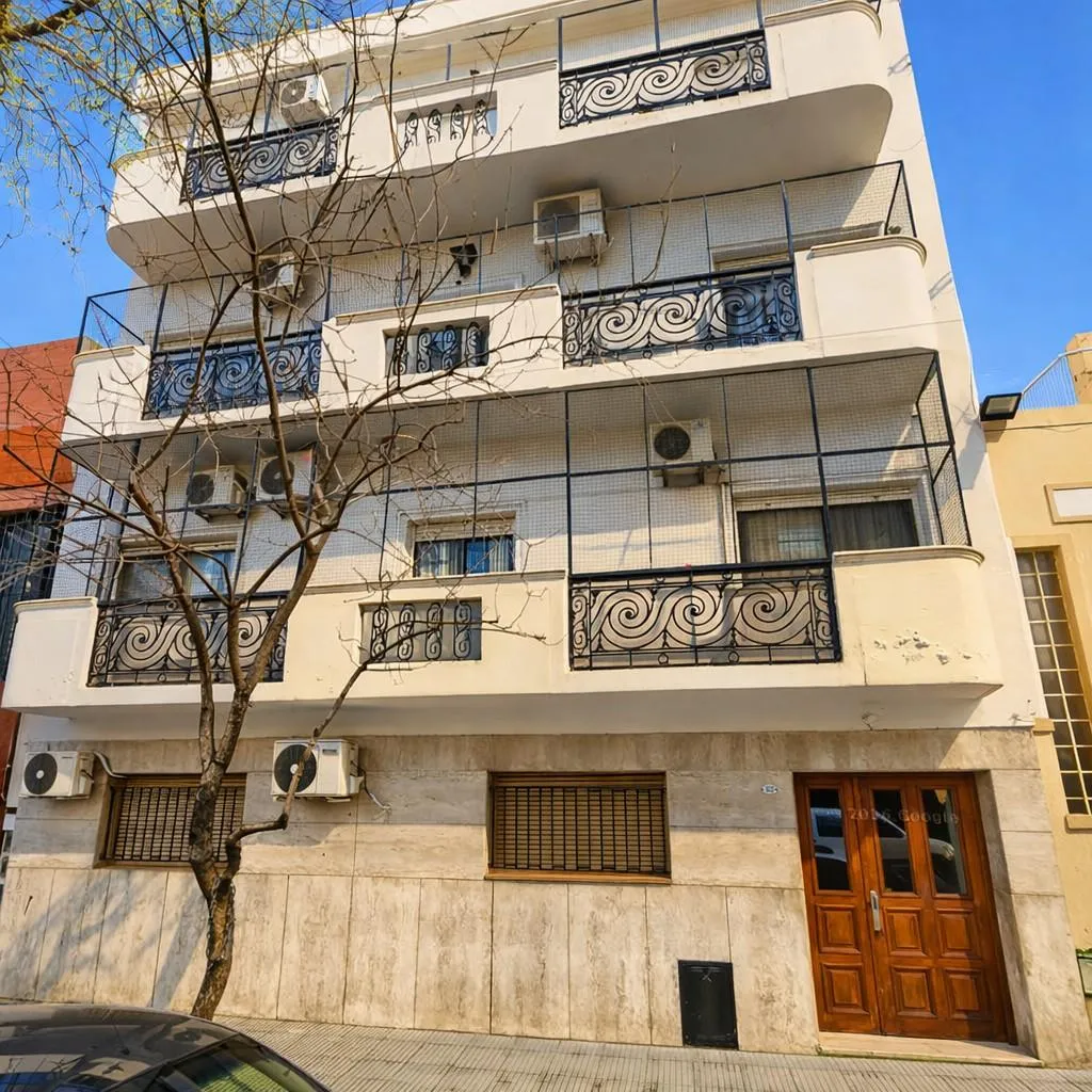 Departamento en Jose Marti al 100 3 piso Flores Capital Federal