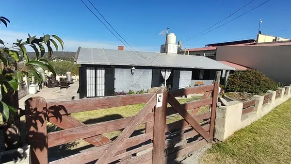 Casa en Ruta provincial N°28 esq. Las Rosas - TANTI