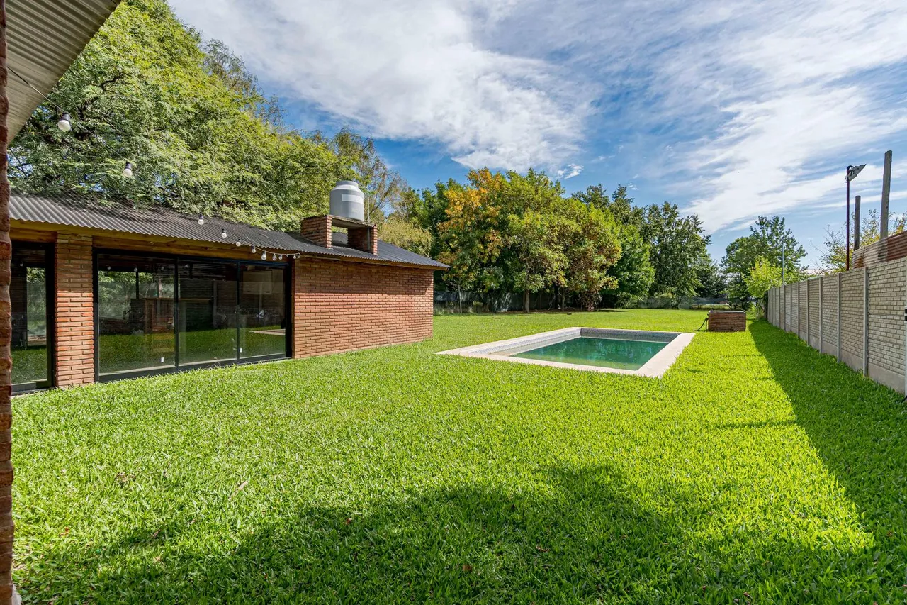 Casa en Coronel Brandsen al 5600