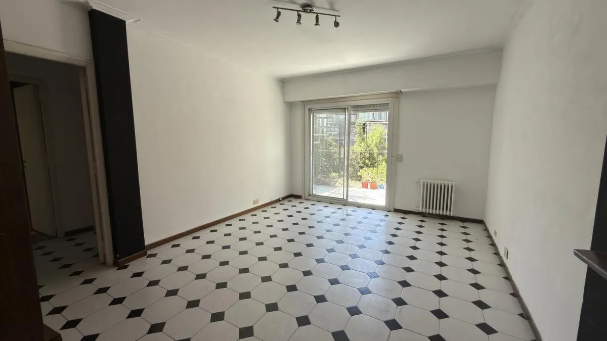 Departamento en Virrey del Pino al 2400