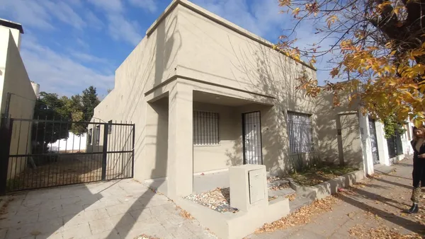 Casa en Lorenzo Lopez al 200