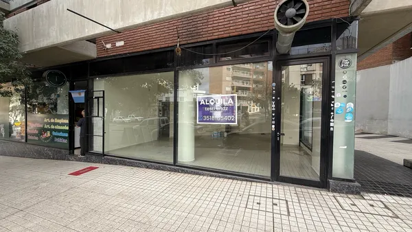 Local Comercial en Independencia al 1300