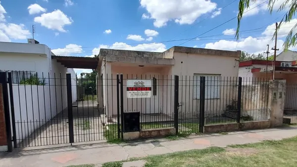 Casa en Dr. Hector J. D'agnillo al 400