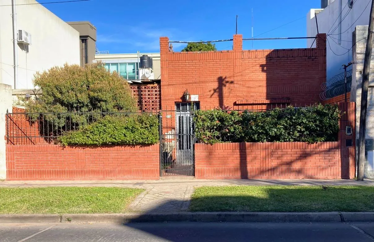Casa en CASA en VENTA - ARTIGAS al 300