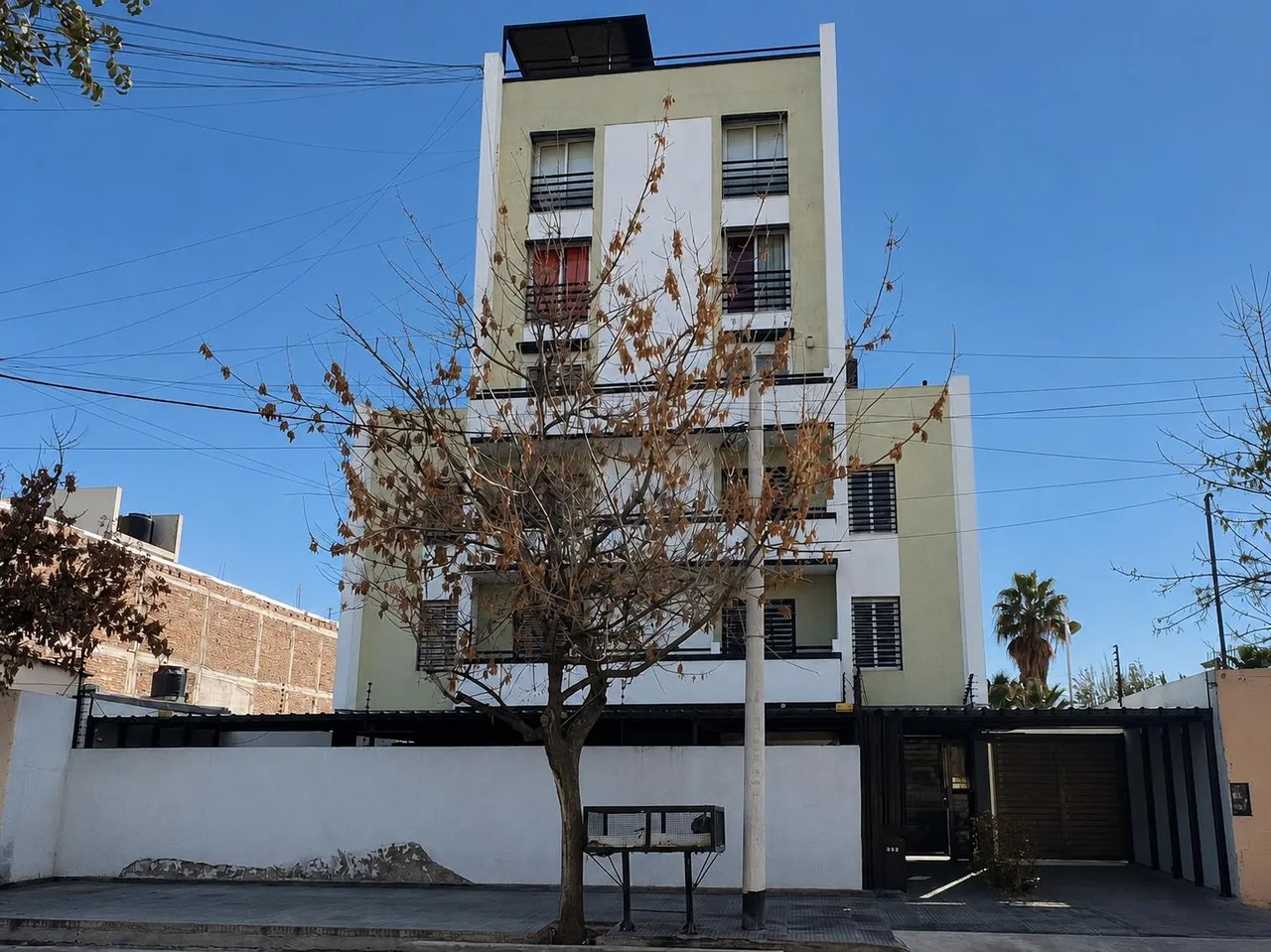 Departamento en Emilio Zola al 200