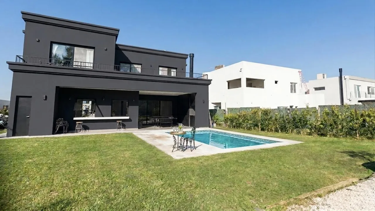 Casa en Barrio Santa Ana - Villanueva