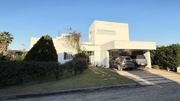 Casa en Country del Pilar