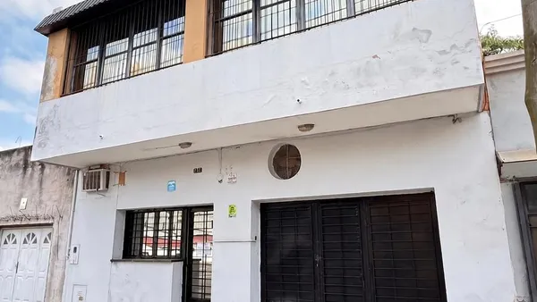 Oficina en Cornelio Saavedra al 200
