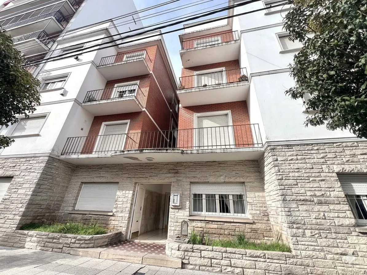 Departamento en San Luis al 2500